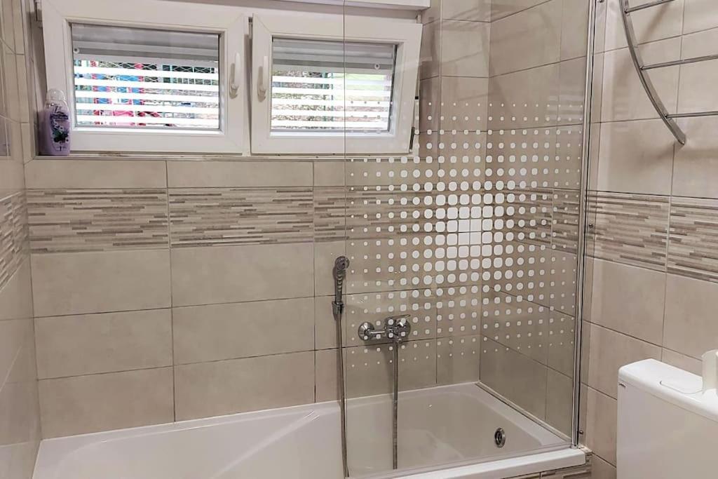 Appartamento Lijepo Ureden Stan U Centru Grada Knin Esterno foto